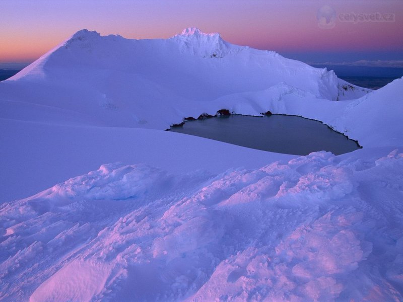 Foto: Winter Evening On Crater Lake, Mount Ruapehu, Tongariro National Park, New Zealand