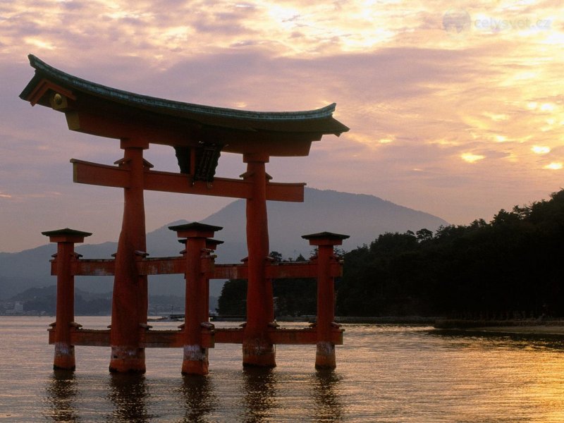 Foto: Miyajima Shrine At Sunset, Miyajima, Japan